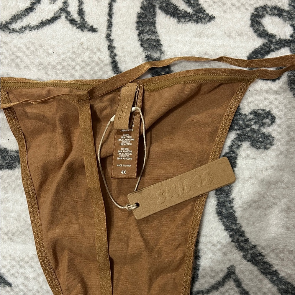 SKIMS Fits Everybody Micro Thong Camel 4X NWT Seamless‎ - Picture 3 of 4